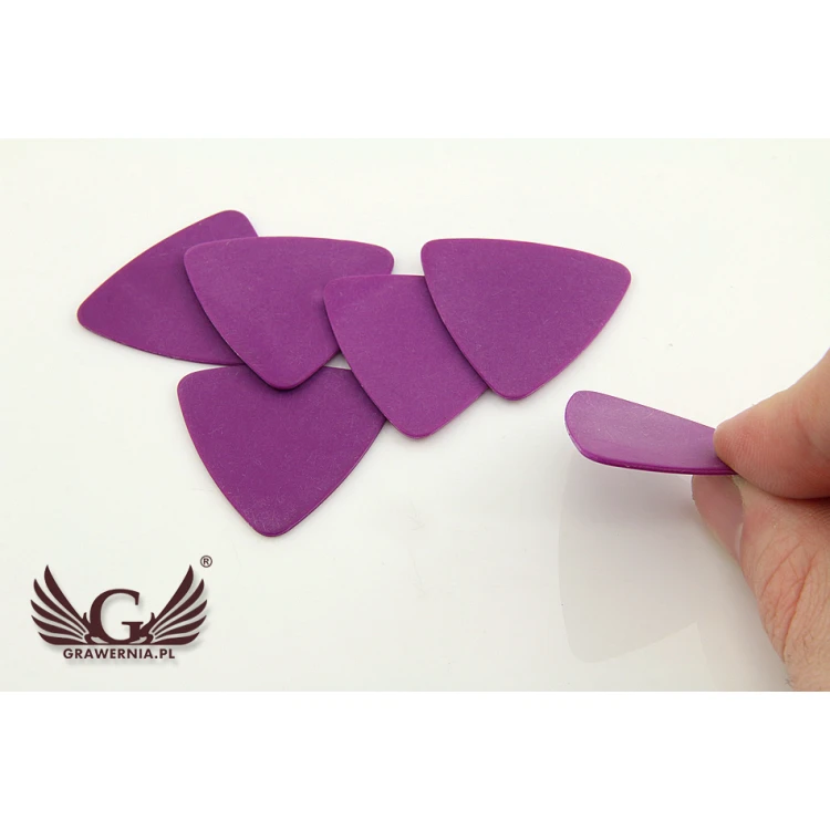 Kostki do gry na gitarze z własnym logo - plastikowe - zestaw: 6 sztuk - KG11