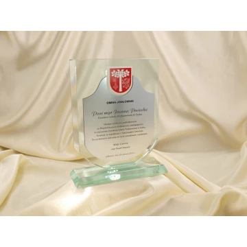 Trofeum szklane w etui - TARCZA Z HERBEM plus laminat grawerski