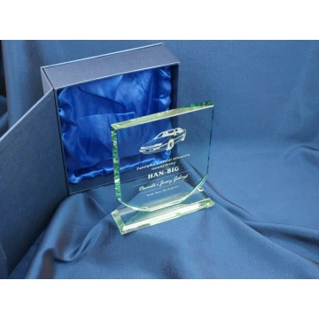 Trofeum szklane w etui - TARCZA 