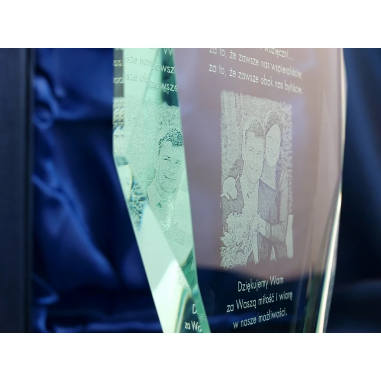 Trofeum szklane w etui - MILO z fotografią - Podziękowanie dla rodziców