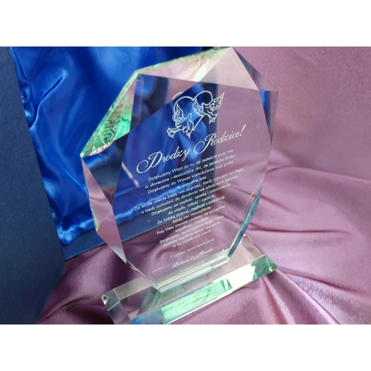 Trofeum szklane w etui - MILO - Pamiątka Ślubu