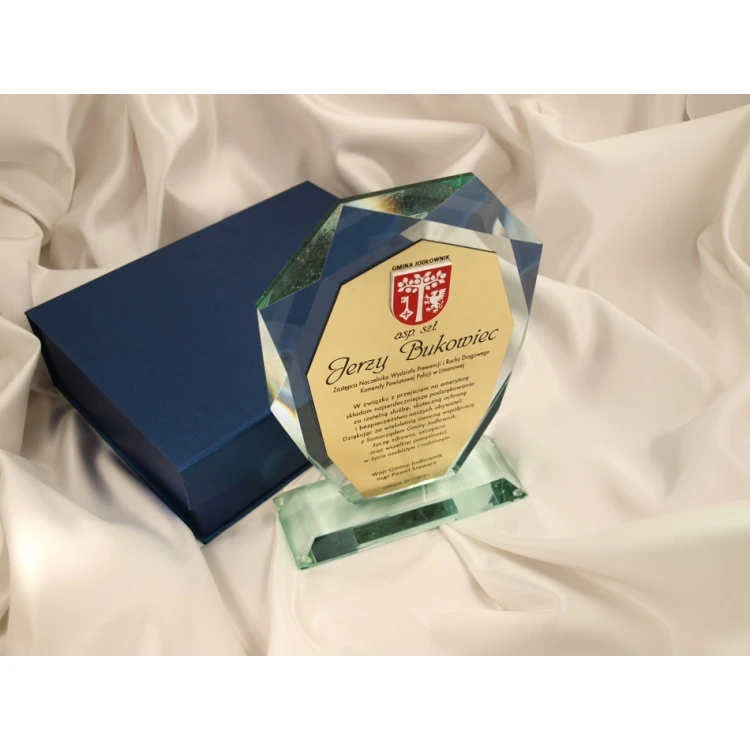 Trofeum szklane w etui - MILO plus laminat grawerski