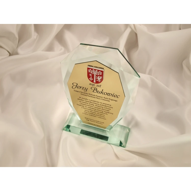 Trofeum szklane w etui - MILO plus laminat grawerski