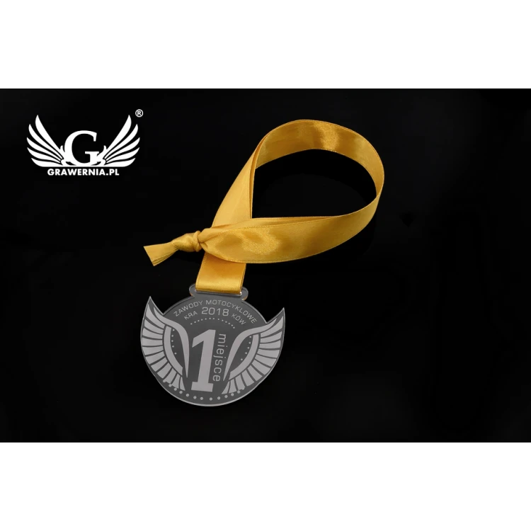 Medal akrylowy grawerowany laserem - wymiary: 82x67mm - gr. 3mm - MGR041