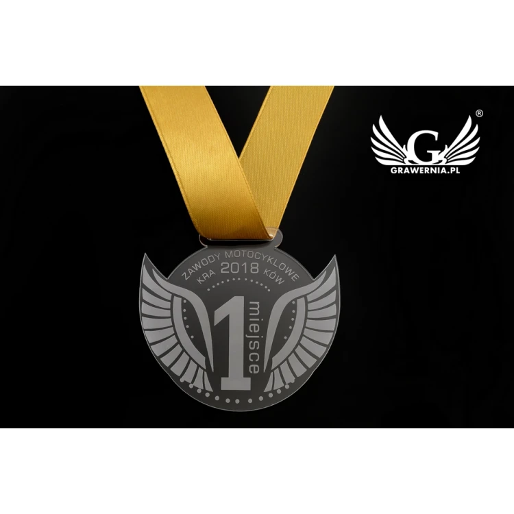 Medal akrylowy grawerowany laserem - wymiary: 82x67mm - gr. 3mm - MGR041