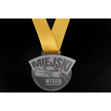 Medal akrylowy grawerowany laserem - wymiary: 82x65mm - gr. 3mm - MGR044
