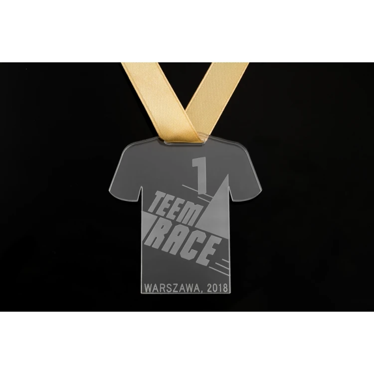 Medal akrylowy grawerowany laserem - wymiary: 56x61mm - gr. 3mm - MGR049