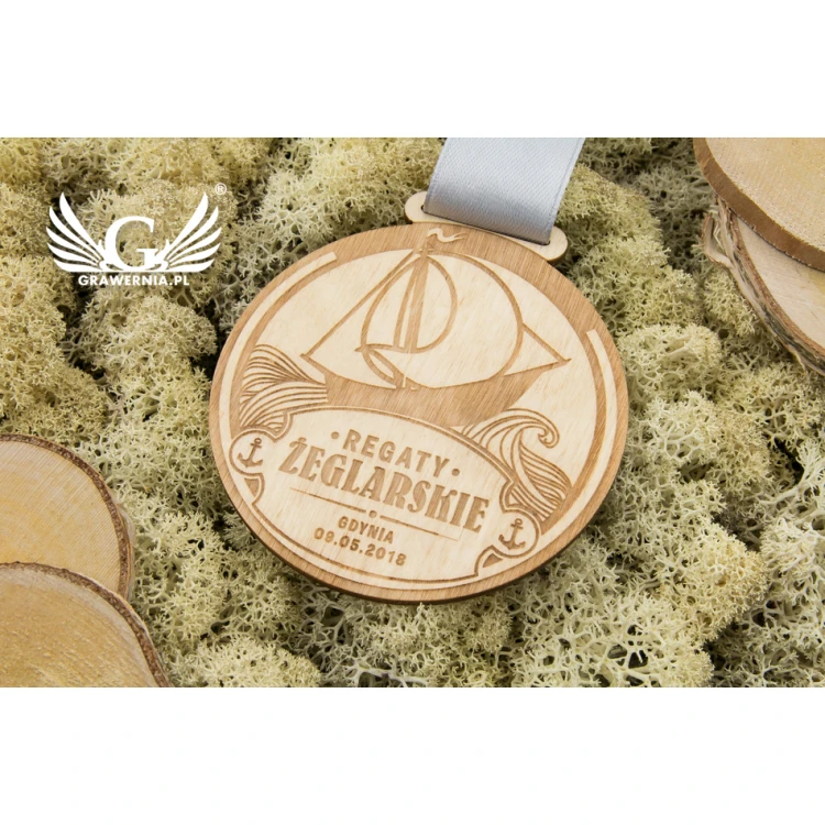 Medal drewniany grawerowany laserem - średnica: 80mm - gr. 3mm - MGR031