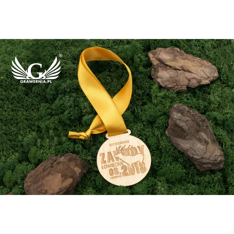 Medal drewniany grawerowany laserem - średnica: 70mm - gr. 3mm - MGR032