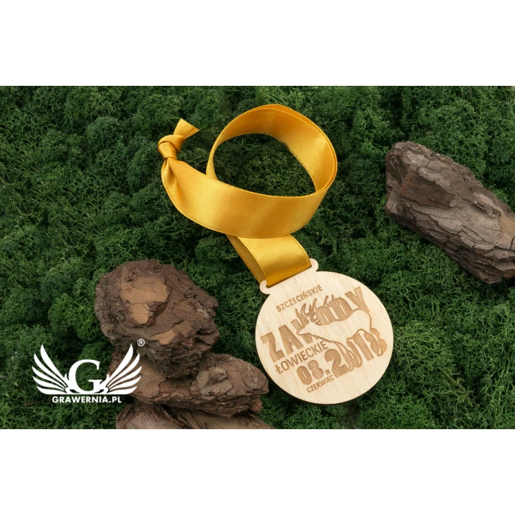 Medal drewniany grawerowany laserem - średnica: 70mm - gr. 3mm - MGR032