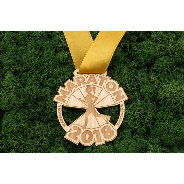 Medal drewniany grawerowany laserem - wymiary: 75x74mm - gr. 3mm - MGR034