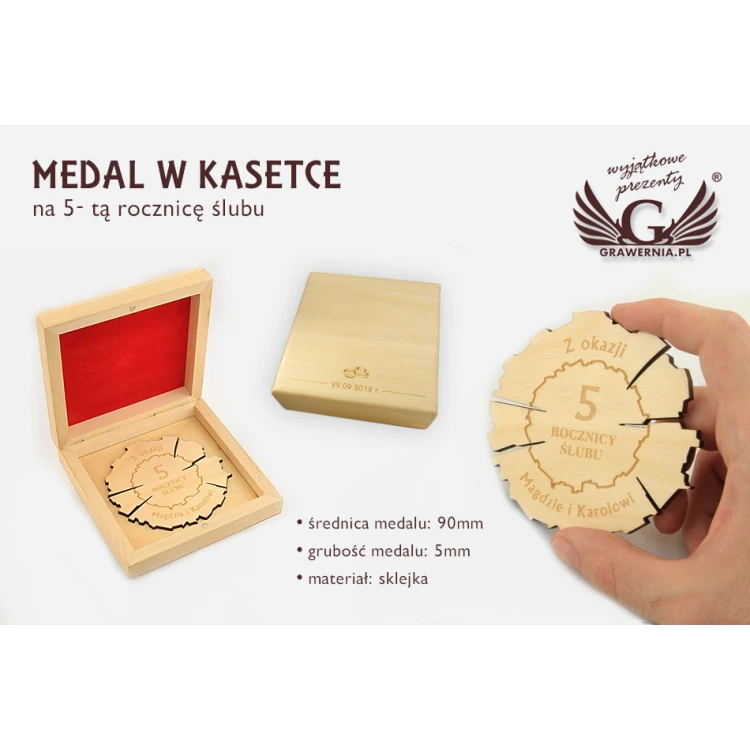  Medal drewniany na 5 rocznicę ślubu (drewnianą) w kasecie z drewna - kolor jasny - MGR011