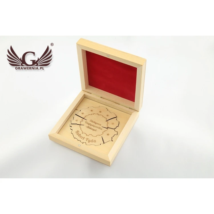 Medal drewniany na każdą okazję w kasecie z drewna - kolor jasny - MGR012