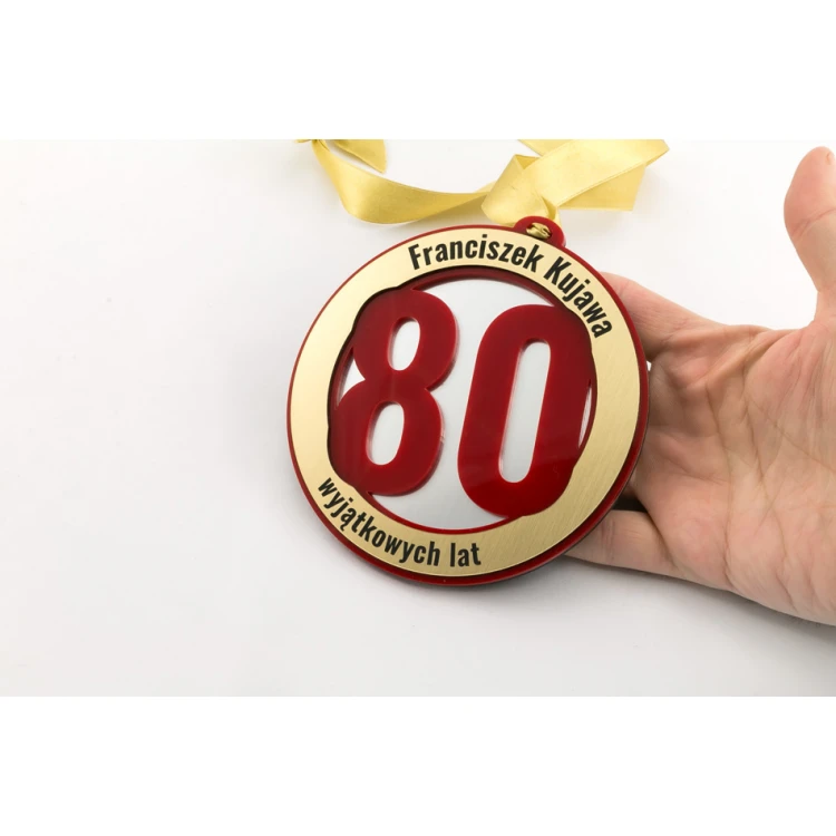Medal Jubileuszowy na 80-te urodziny - średnica 12 cm - czerwony akryl