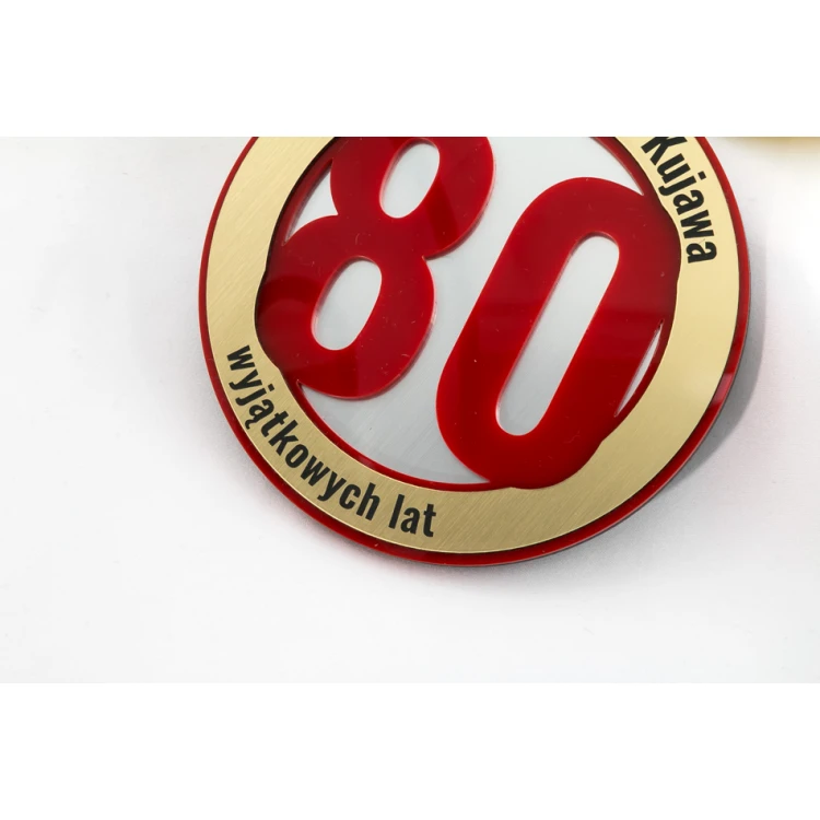 Medal Jubileuszowy na 80-te urodziny - średnica 12 cm - czerwony akryl