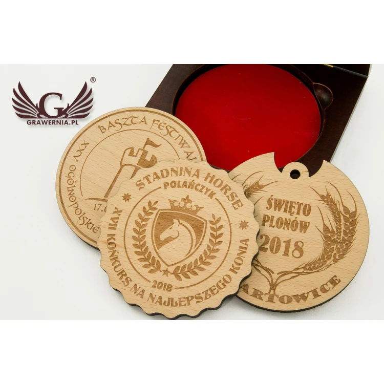 Medal w drewnianej kasetce na każdą okazję - średnica 90mm