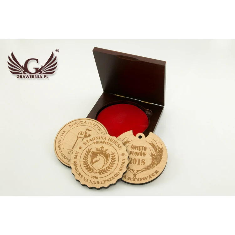 Medal w drewnianej kasetce na każdą okazję - średnica 90mm