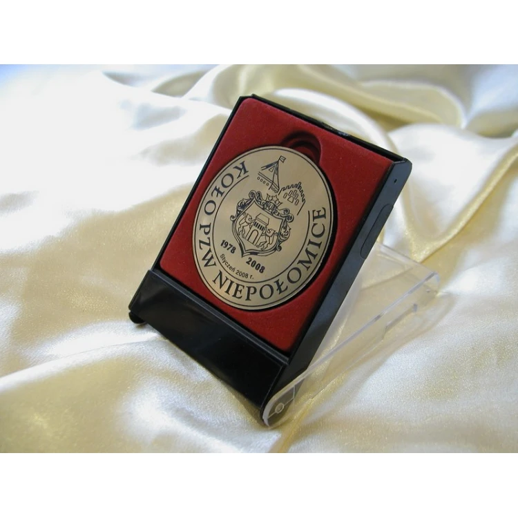 Medal metalizowany w czerwonym etui