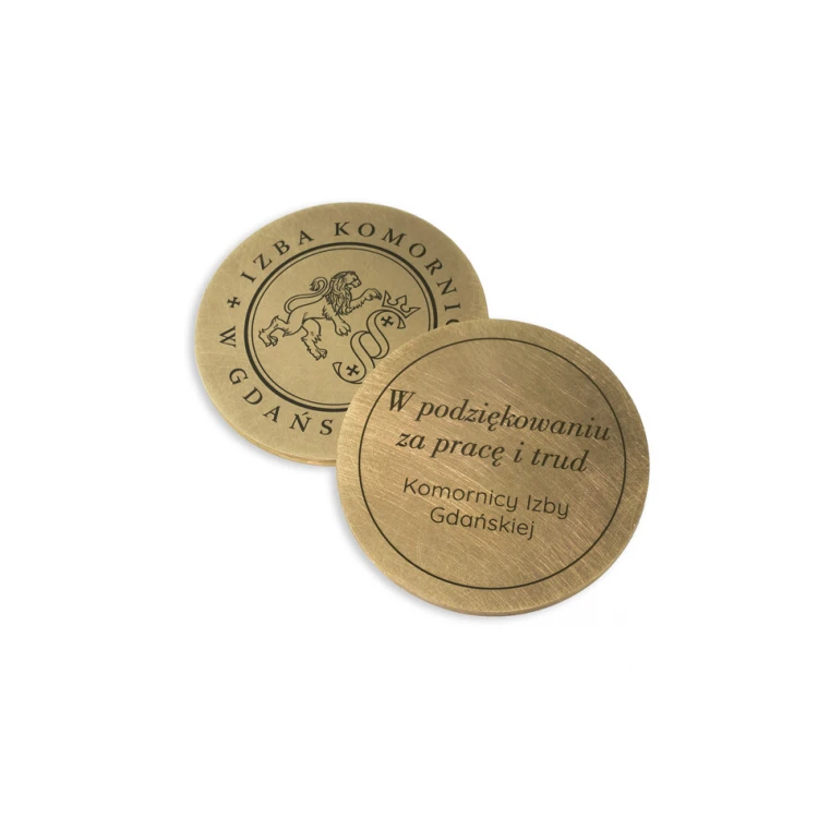 Medal z mosiądzu w kasetce drewnianej