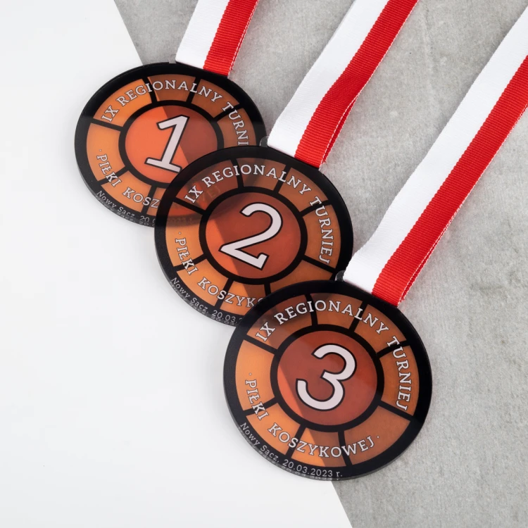 Medal z plexi z nadrukiem UV - wymiary: 70x73mm - MGR0102