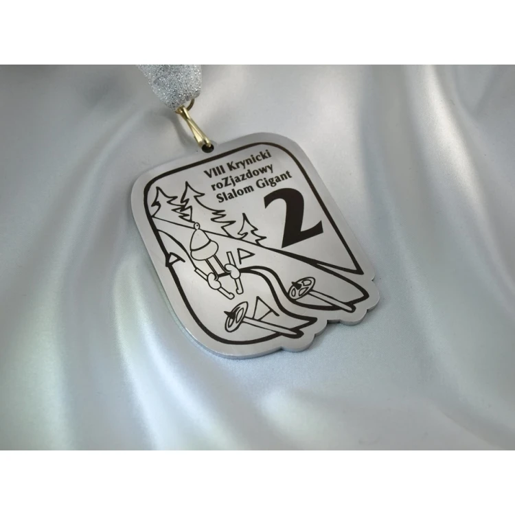 Medale metalowe w trzech kolorach (mosiądz, stal, miedź) - wymiary 89x67mm - MGR090