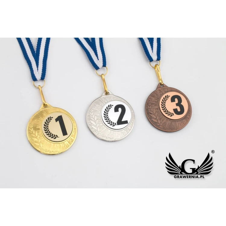 Medale metalowe z grawerowanym emblematem - średnica 40mm - ME0240