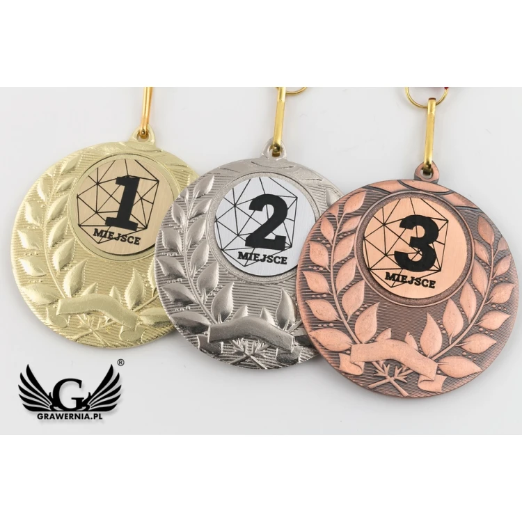 Medale metalowe z grawerowanym emblematem - średnica 50mm - MMC1750