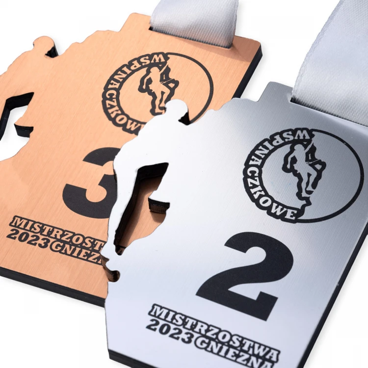 Medale Sportowe - CLIMB - wymiary: 70x94mm - MGR099 