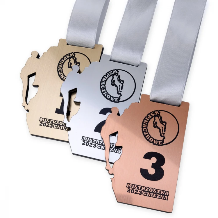 Medale Sportowe - CLIMB - wymiary: 70x94mm - MGR099 
