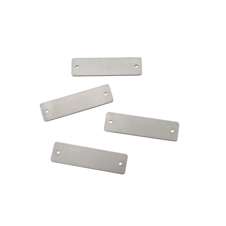 Metki stalowe na odzież - wymiary: 40x11mm - ME21