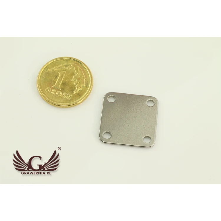 Metki stalowe na odzież - wymiary: 15x15mm - ME9