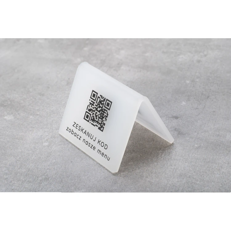 Mini stojaczek informacyjny z kodem QR - czarna plexi lub plexi frost - wym. 60x50mm - ST028
