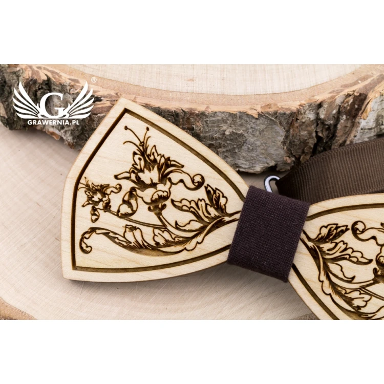 Mucha drewniana - Flower - drewno klonowe - MDR057
