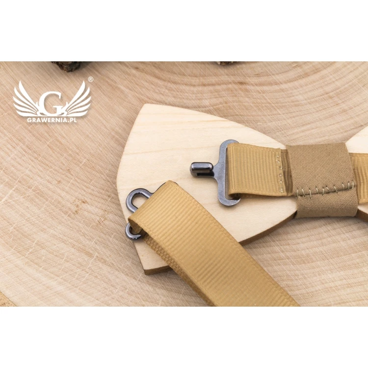 Mucha drewniana - Love - drewno klonowe - MDR059