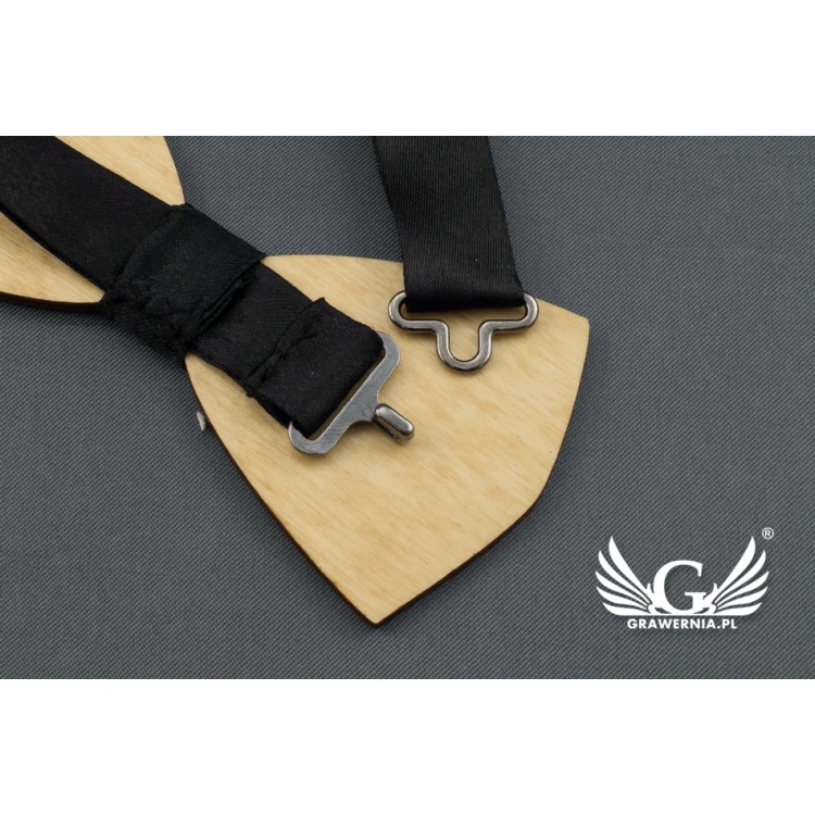Mucha drewniana Simple - wycinana laserem - MDR027