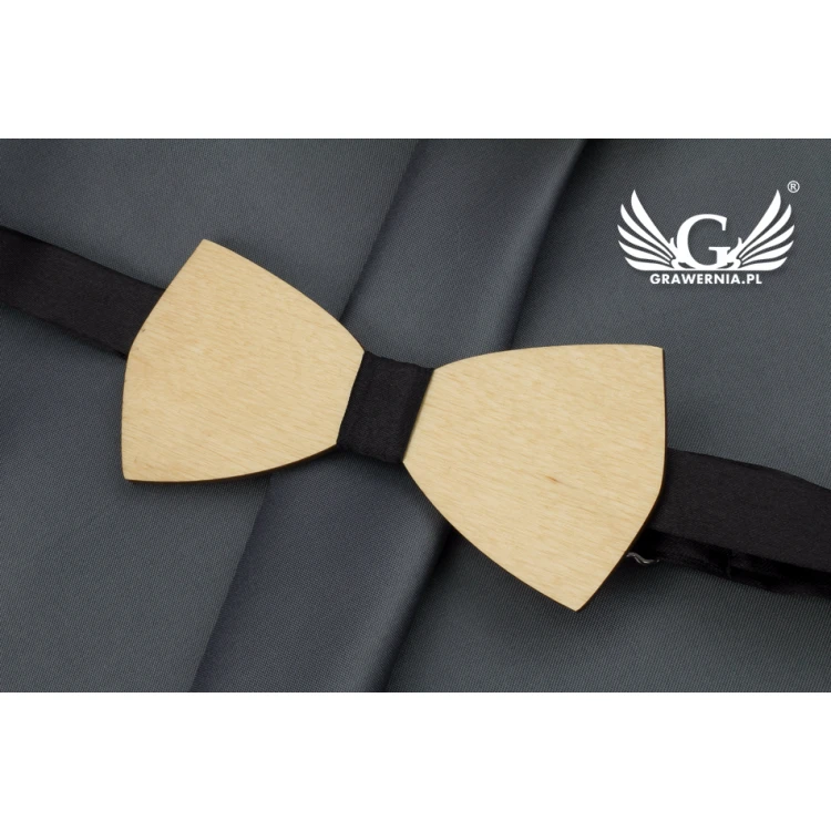 Mucha drewniana Simple - wycinana laserem - MDR027