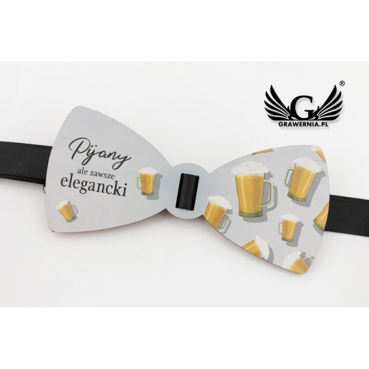 Mucha drewniana z zabawną grafiką - prezent z okazji 18-stki - MDR044