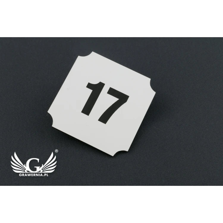 Numeracja drzwi - biały z kolorowym grawerem - ND015 - wym. 50x50mm