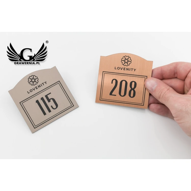 Numeracja drzwi - miedziany lub caffe latte - ND022 - wym. 70x70mm