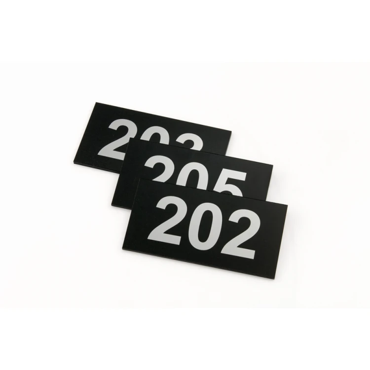 Numeracja na drzwi - wym. 100x50mm - srebrny laminat grawerski 3mm z nadrukiem UV - TAB250 