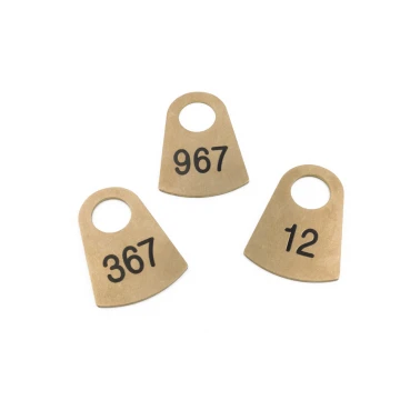 Numerki do szatni z mosiądzu - Harold Gold gr. 2mm - wym: 47x65mm - BMZ009