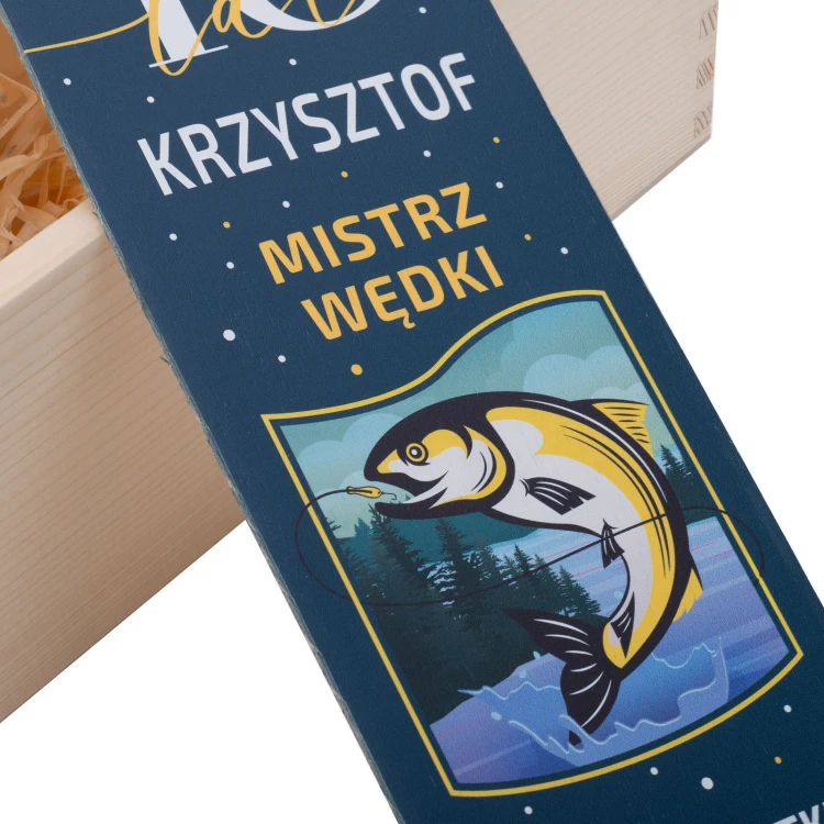 Prezent na 18 urodziny - drewniana skrzynka na alkohol  - SK083