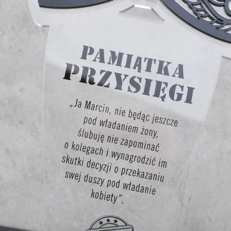 Pamiątka wieczoru kawalerskiego - Muszka - model DTA084 - wysokość 22 cm