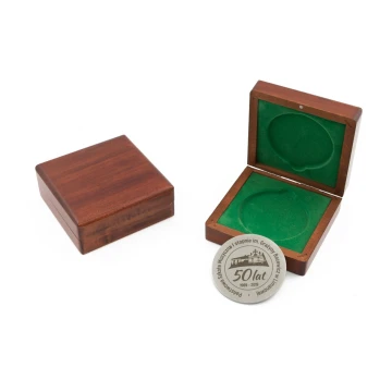Pamiątkowy medal w drewnianej kasetce - średnica 70mm - MGR081