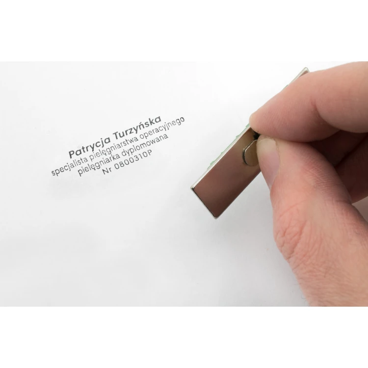 Pieczątka w pudełku metalowym - 1.5 - wymiar odbicia 13x48mm - PM002