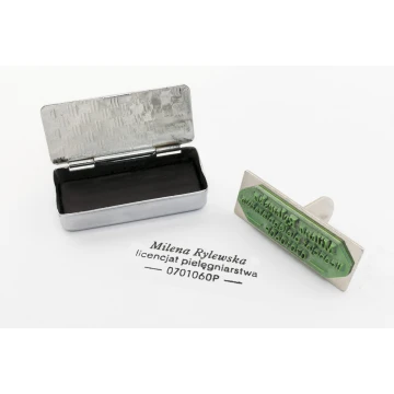 Pieczątka w pudełku metalowym - 1 - wymiar odbicia 15x35mm - PM001