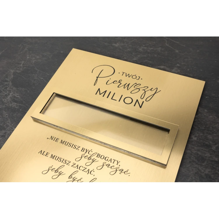 Pierwszy milion - prezent na 18 urodziny - wym. 160x220mm - DS041