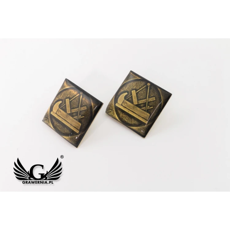 Pinsy z mosiądzu - wypukłe 3D doming - dowolne logo - PWD007