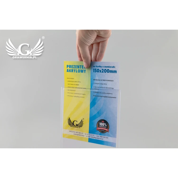 Stojak, ekspozytor plastikowy na kartkę o wym. 150x200mm - model PR016