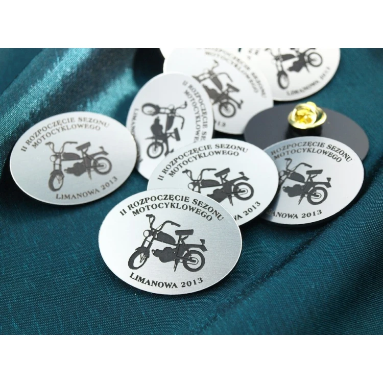 Przypinki/Pinsy mini z Twoim logo - grawer laserem - PS011